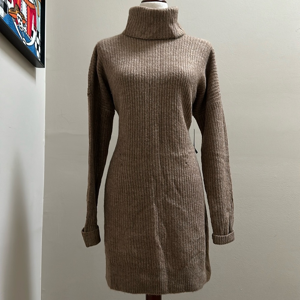 Abercrombie & Fitch brown crew neck sweater dress.